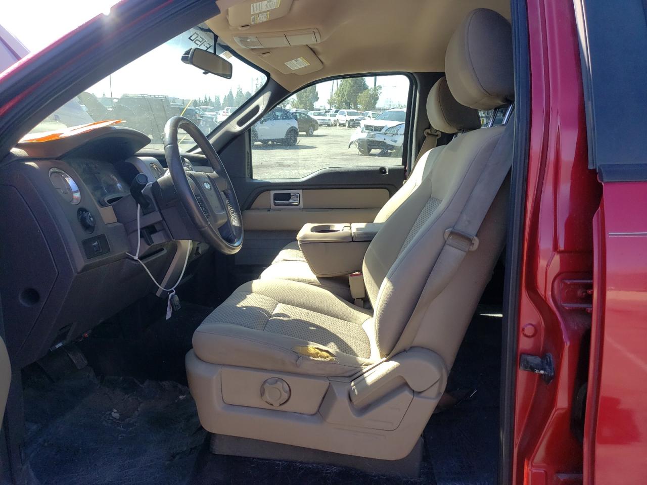 Photo 5 from auction – 2010 FORD F150 SUPER with VIN 1FTEW1C85AFA04328