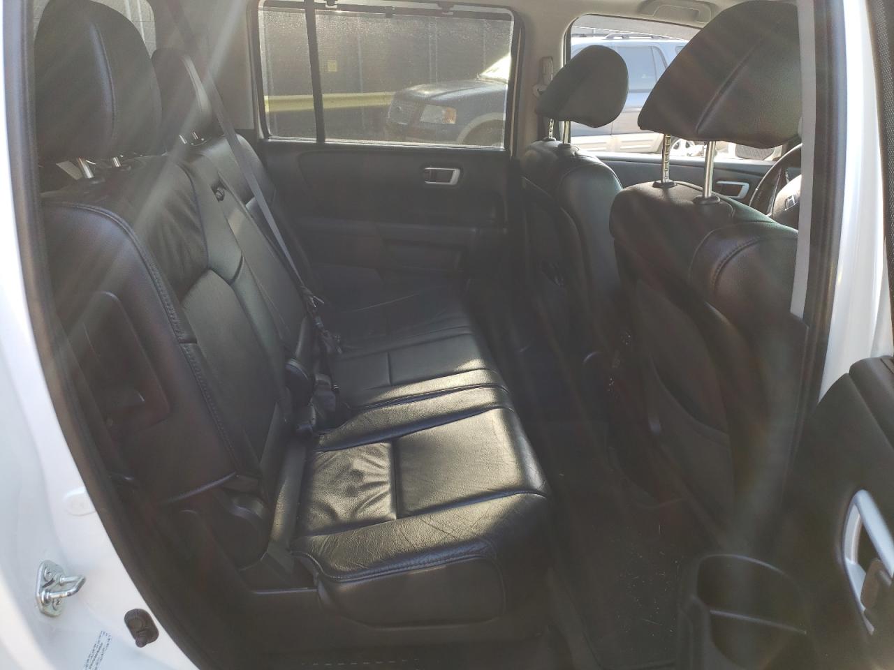 Photo 6 from auction – 2015 HONDA PILOT TOUR with VIN 5FNYF4H99FB049509