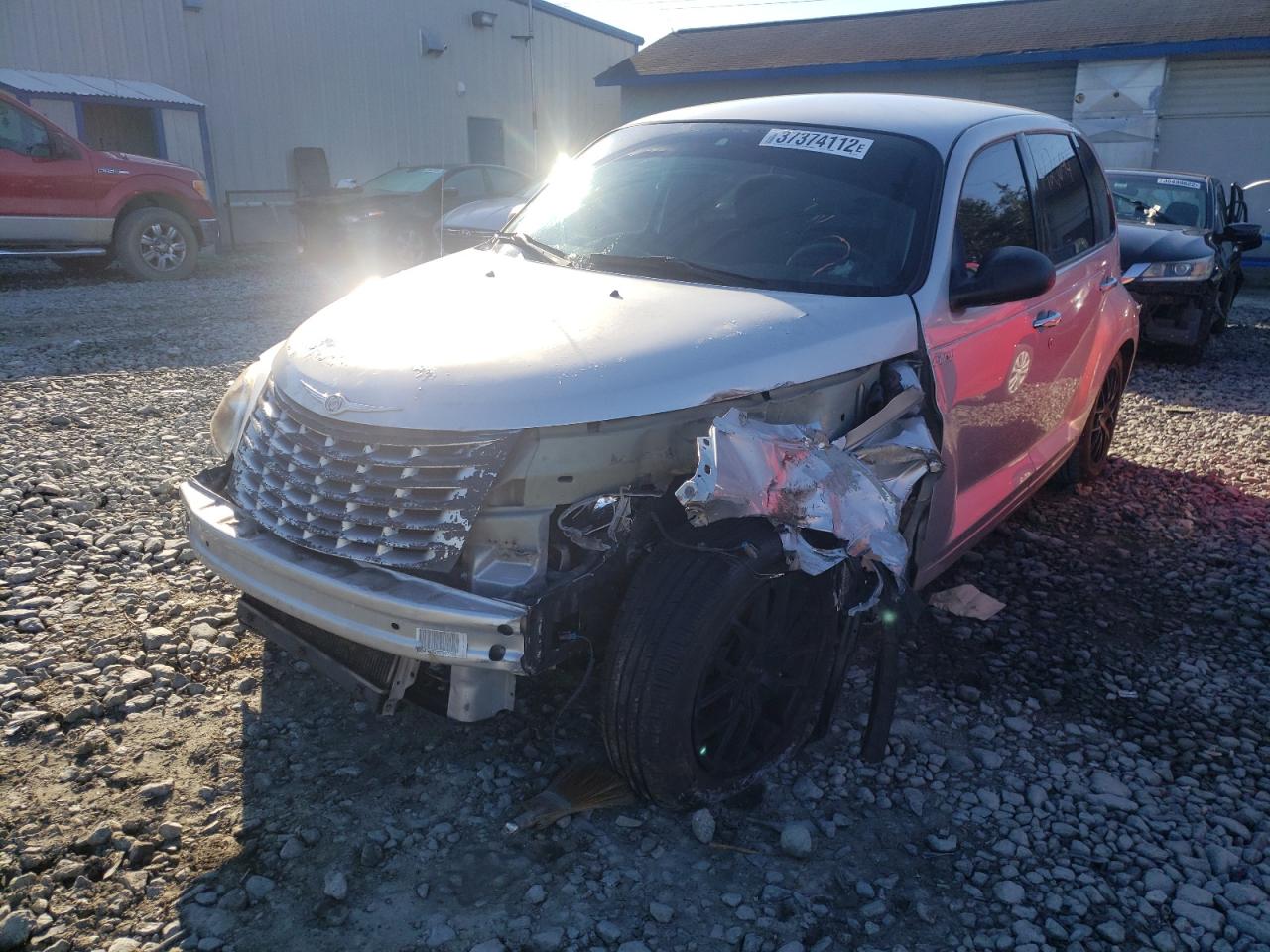 Photo 2 from auction – 2005 CHRYSLER PT CRUISER with VIN 3C4FY48B75T607765