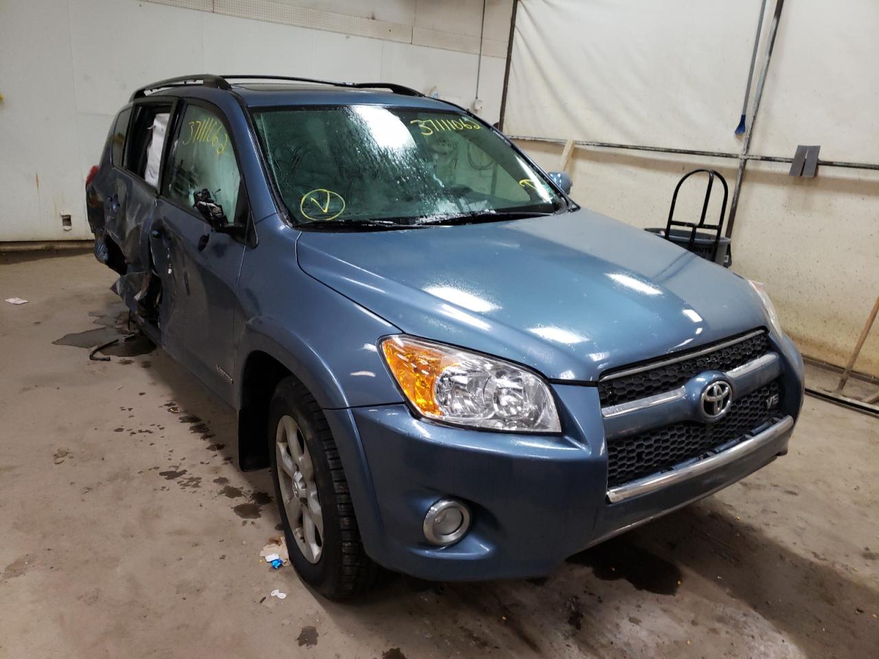 TOYOTA RAV4 LIMIT 2011 with VIN 2T3DK4DV9BW061399 - Photo from auction