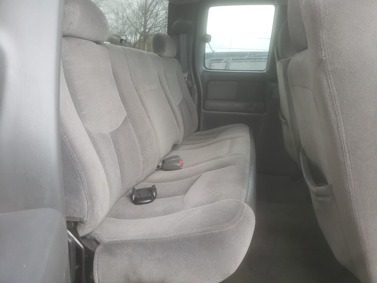Photo 6 from auction – 2004 GMC NEW SIERRA with VIN 2GTEK19T641303071