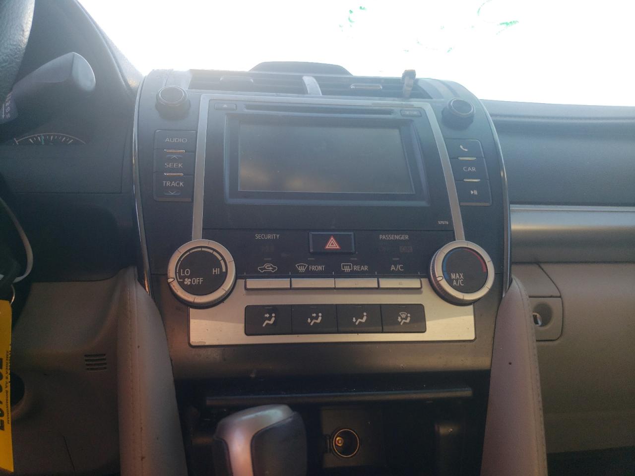 Photo 9 from auction – 2014 TOYOTA CAMRY L with VIN 4T1BF1FK2EU763901