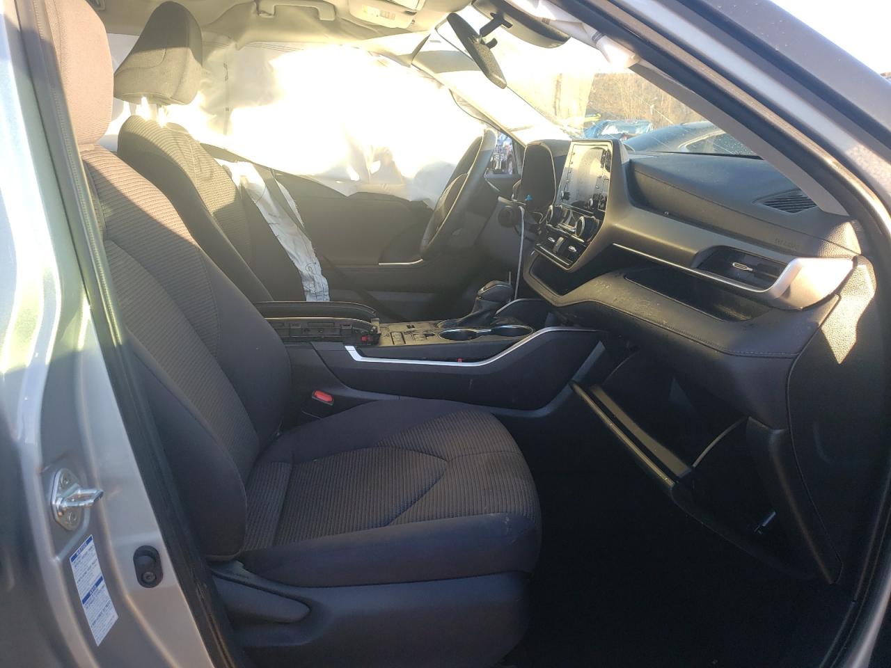 Photo 5 from auction – 2020 TOYOTA HIGHLANDER with VIN 5TDBBRCH0LS513923