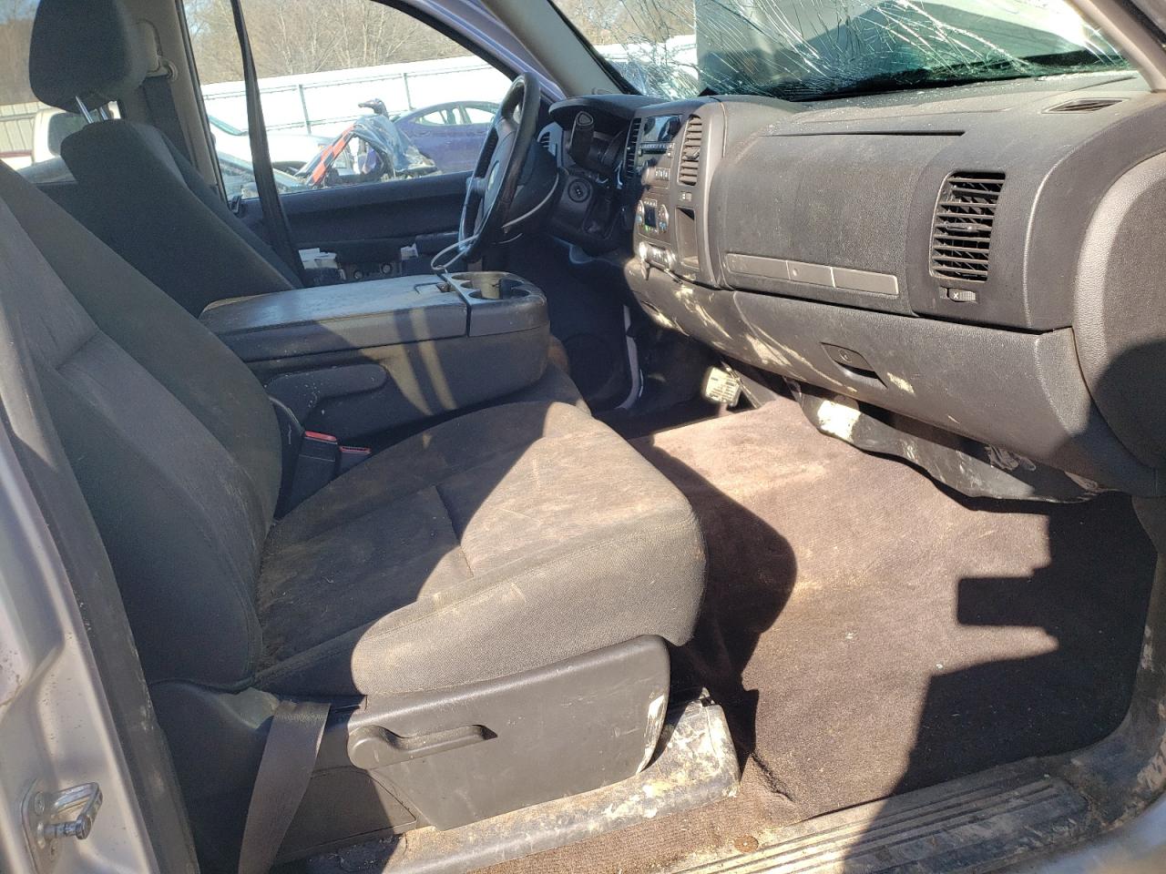 Photo 5 from auction – 2013 CHEVROLET SILVERADO with VIN 3GCPKSE29DG216980