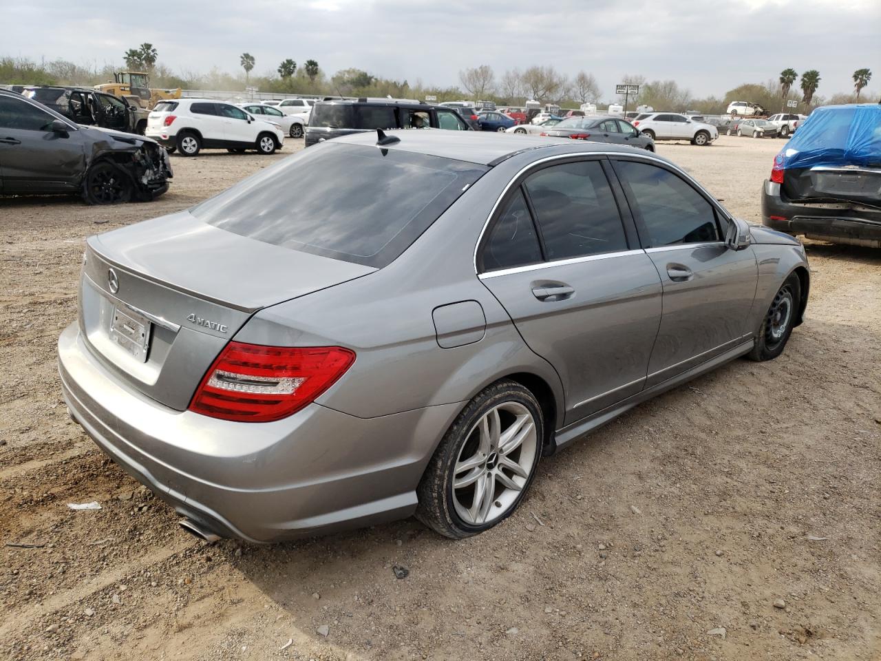 Photo 4 from auction – 2012 MERCEDES-BENZ C 300 4MAT with VIN WDDGF8BB8CA601865