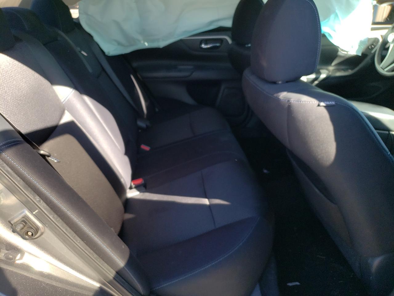 Photo 6 from auction – 2017 NISSAN ALTIMA 2.5 with VIN 1N4AL3AP8HC236923