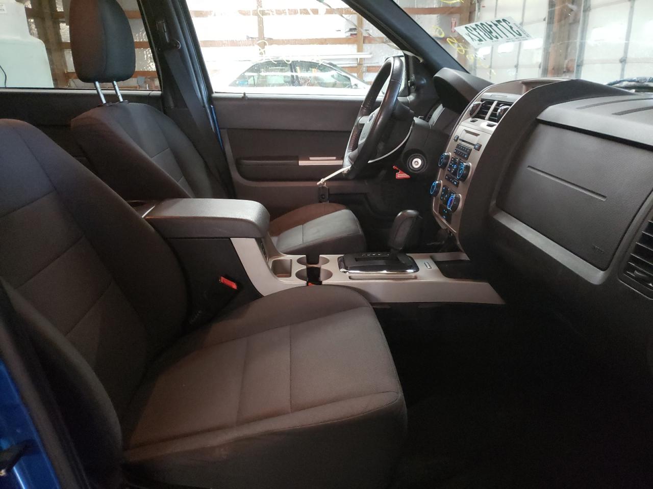 Photo 5 from auction – 2011 FORD ESCAPE XLT with VIN 1FMCU0D78BKC48850