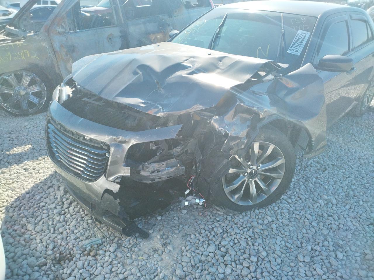 Photo 9 from auction – 2014 CHRYSLER 300 S with VIN 2C3CCAGG4EH374454