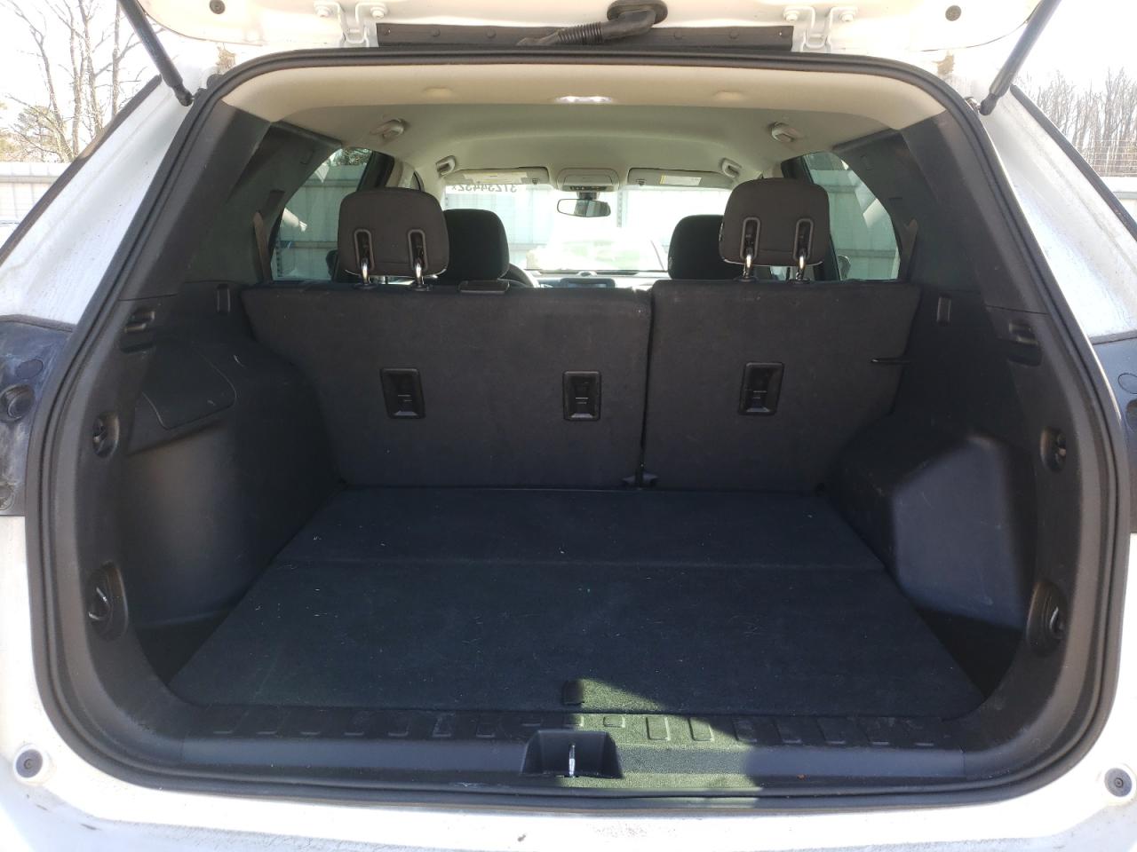 Photo 9 from auction – 2018 CHEVROLET EQUINOX LS with VIN 2GNAXHEV7J6148584