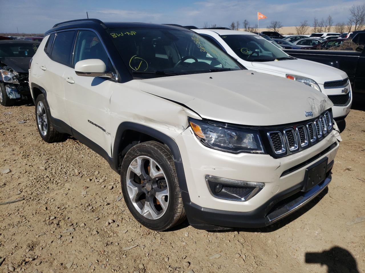 JEEP COMPASS LI 2018 with VIN 3C4NJDCBXJT113305 - Photo from auction