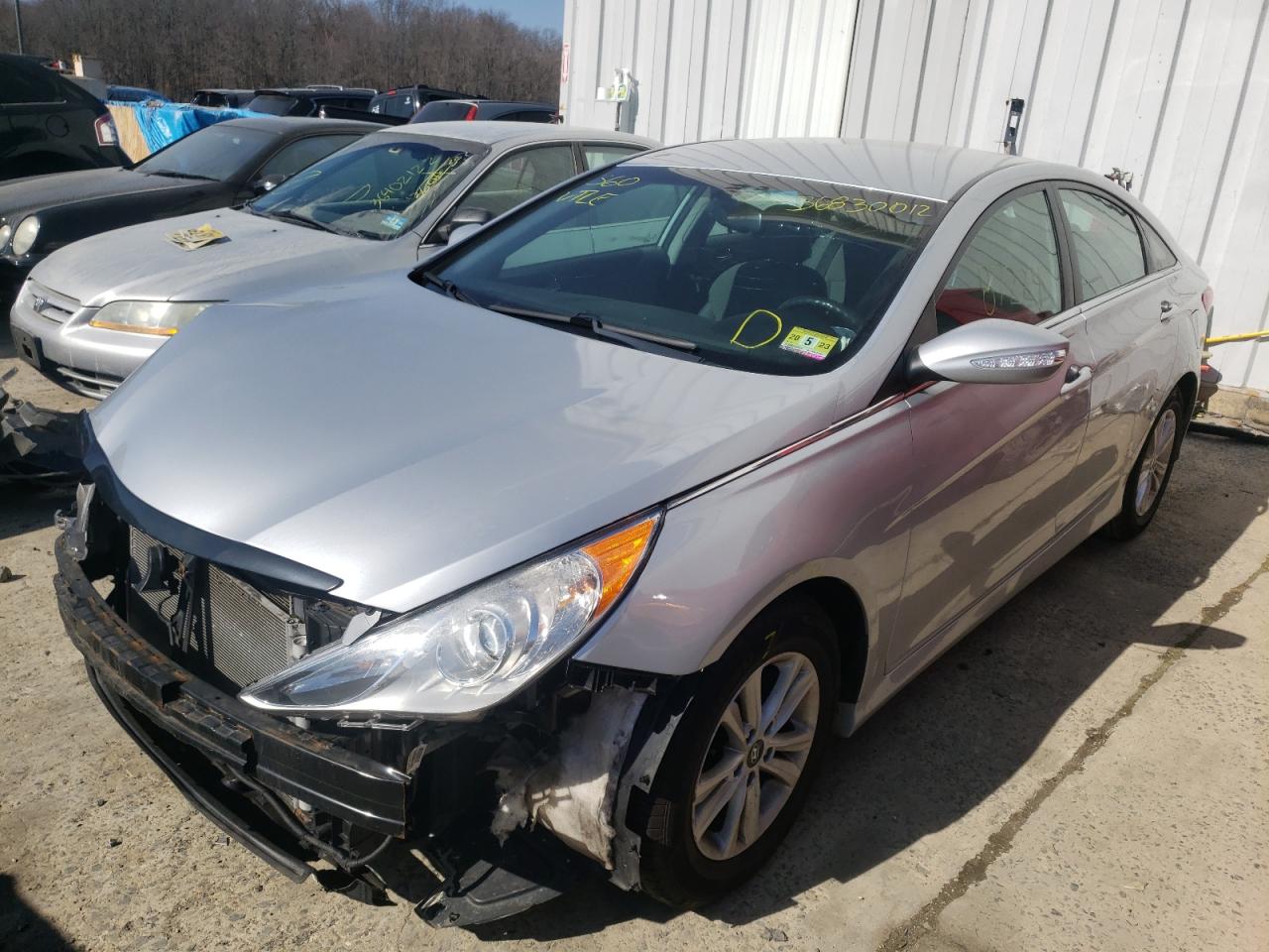 Photo 2 from auction – 2014 HYUNDAI SONATA GLS with VIN 5NPEB4AC3EH941811
