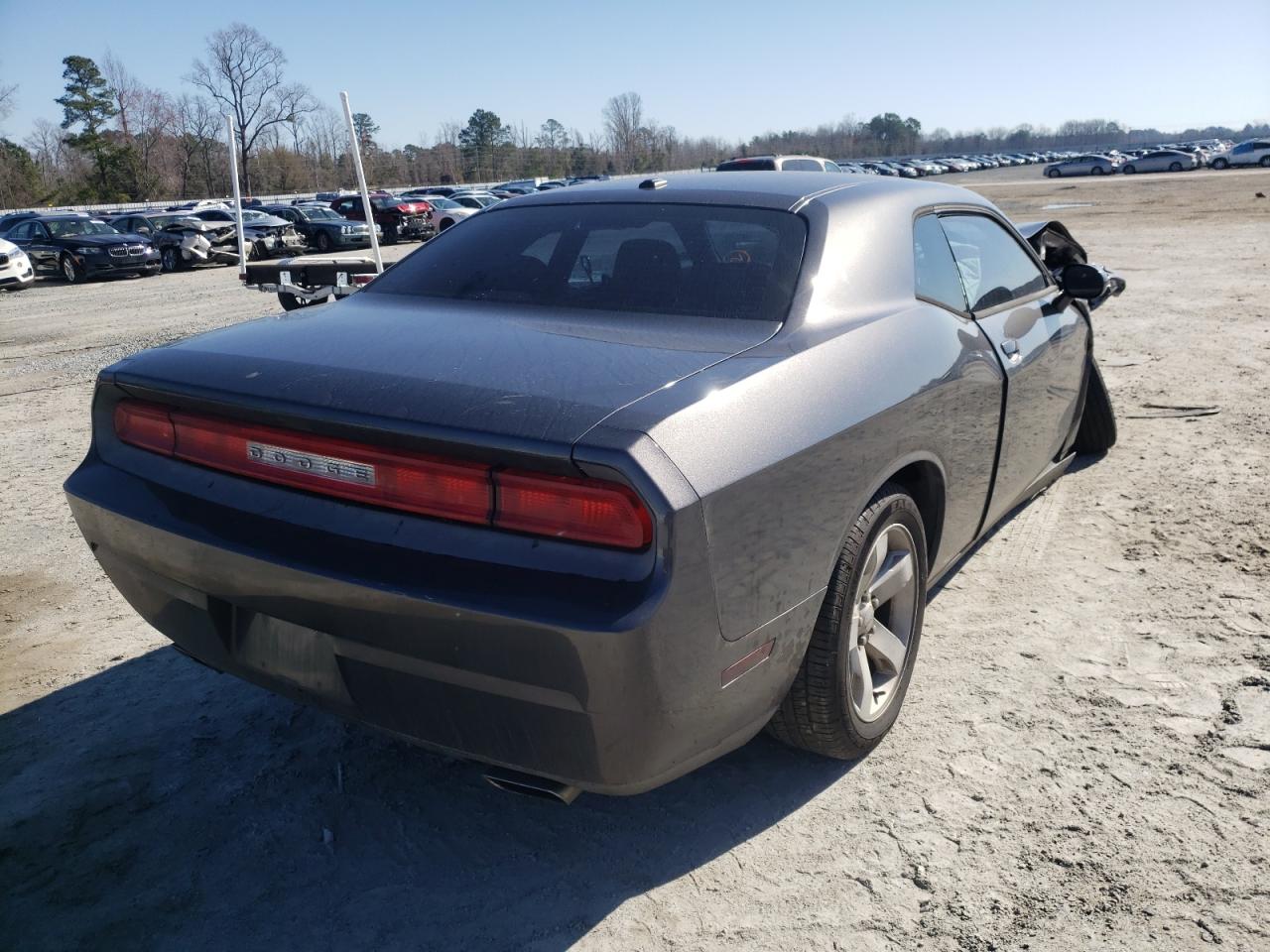 Photo 4 from auction – 2014 DODGE CHALLENGER with VIN 2C3CDYAG4EH153385