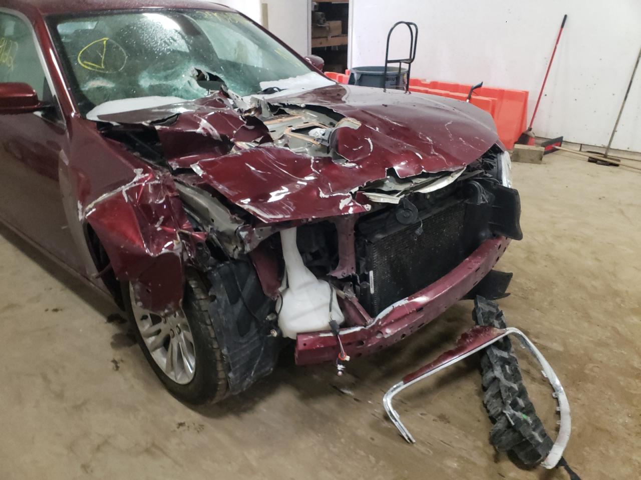 Photo 9 from auction – 2017 CHRYSLER 300 LIMITE with VIN 2C3CCAAGXHH608240