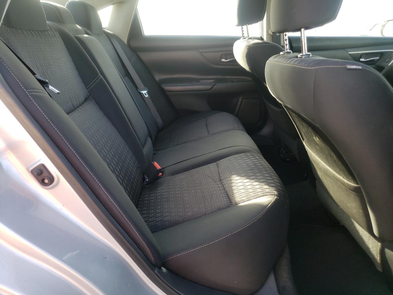Photo 6 from auction – 2016 NISSAN ALTIMA 2.5 with VIN 1N4AL3AP6GN350146