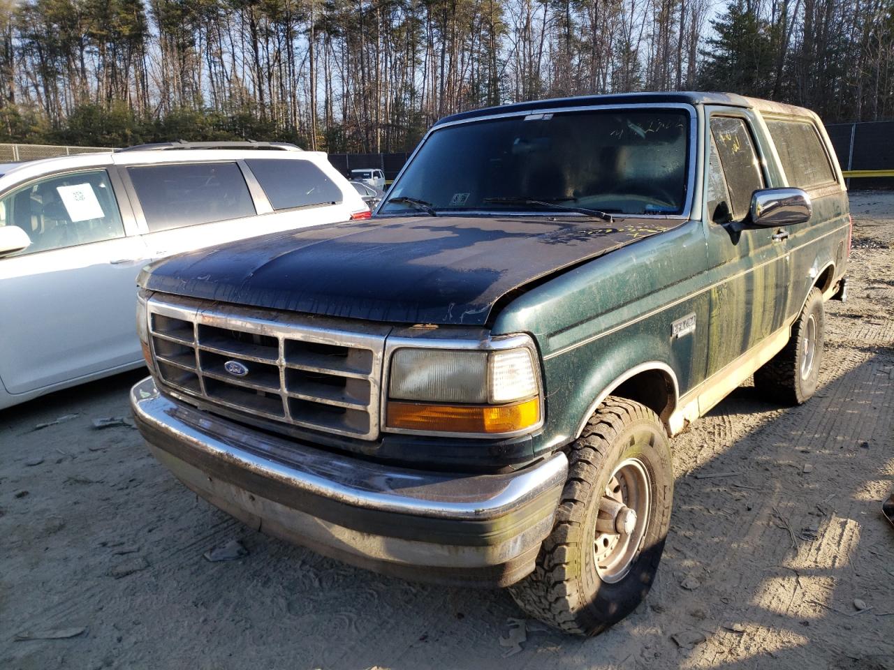 Photo 2 from auction – 1993 FORD BRONCO U10 with VIN 1FMEU15H4PLB18443