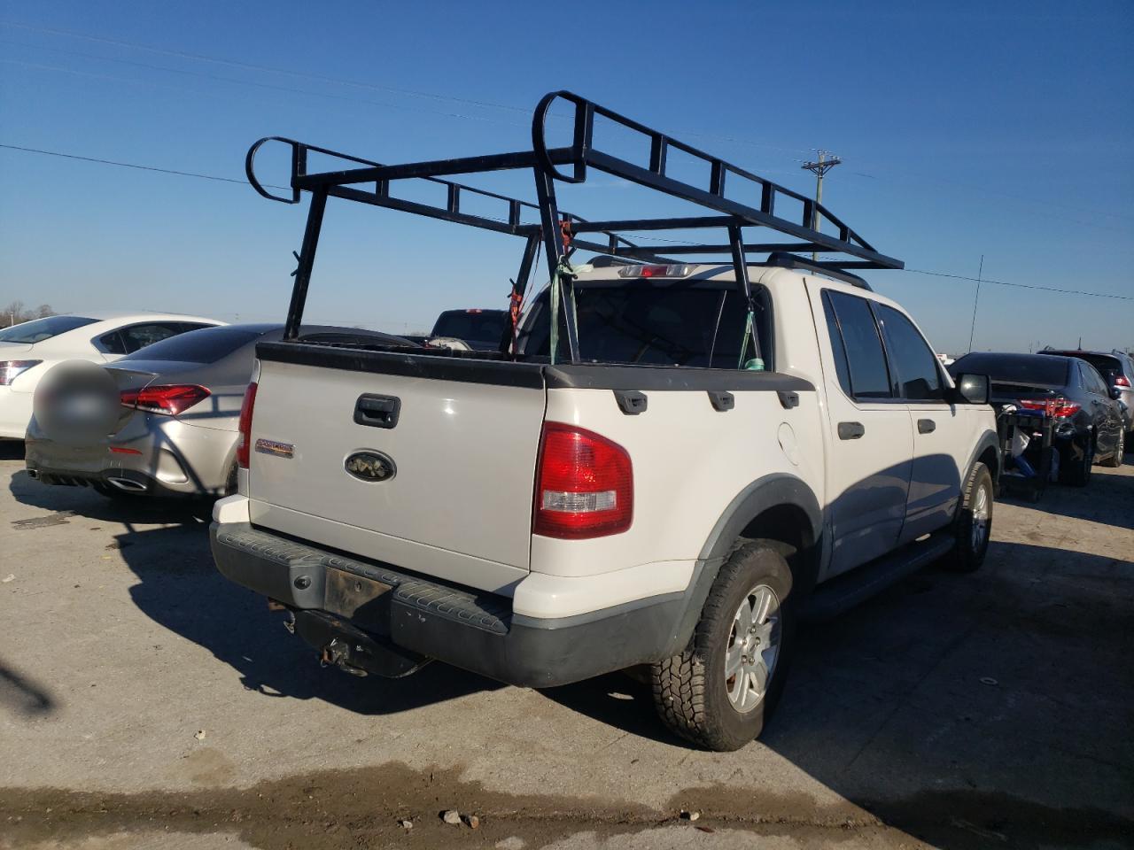 Photo 4 from auction – 2008 FORD EXPLORER S with VIN 1FMEU31E98UB31028