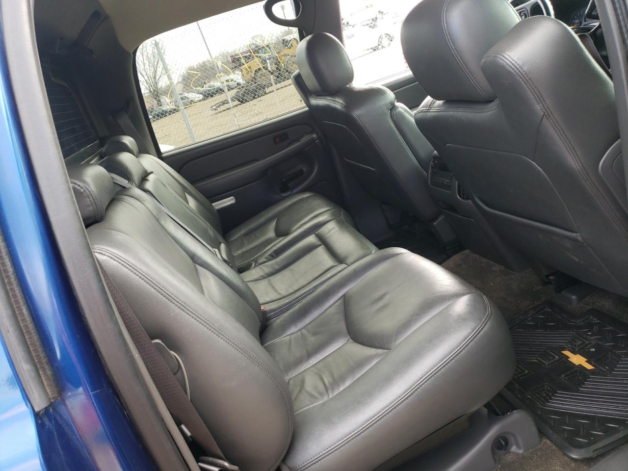 Photo 6 from auction – 2003 CHEVROLET AVALANCHE with VIN 3GNEK13T83G142079