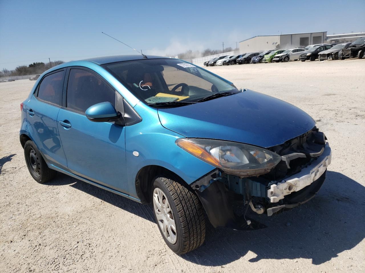 MAZDA MAZDA2 2012 with VIN JM1DE1KY1C0151137 - Photo from auction