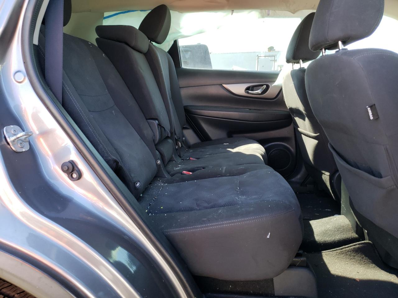 Photo 6 from auction – 2016 NISSAN ROGUE S with VIN KNMAT2MVXGP663333