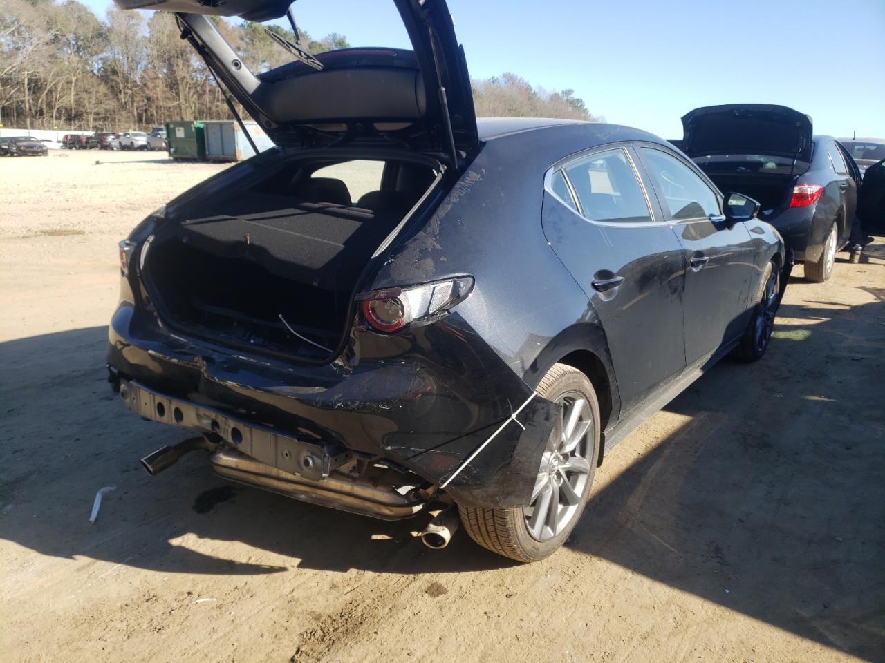 Photo 4 from auction – 2021 MAZDA 3 SELECT with VIN JM1BPAKL7M1400378