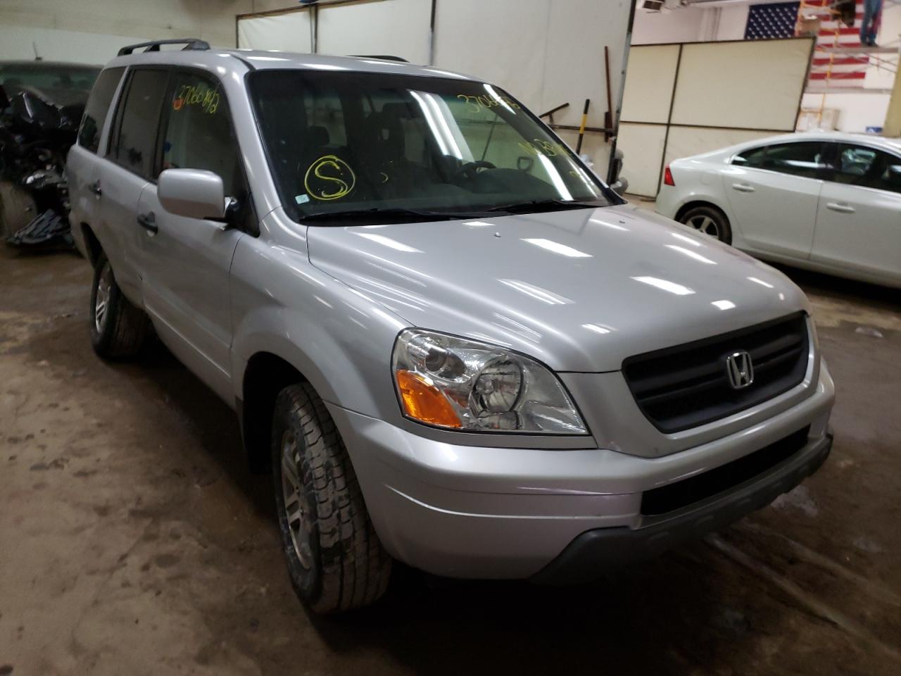 HONDA PILOT EX 2003 with VIN 2HKYF18493H571296 - Photo from auction