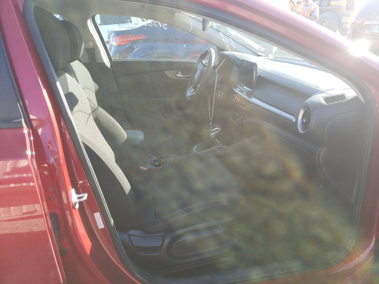 Photo 5 from auction – 2019 KIA FORTE FE with VIN 3KPF24AD5KE036516