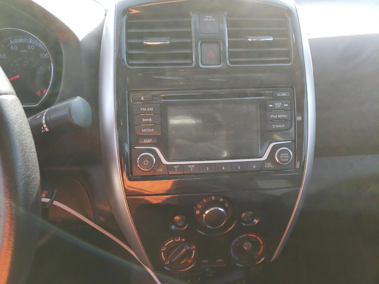 Photo 9 from auction – 2017 NISSAN VERSA S with VIN 3N1CN7AP5HL852784