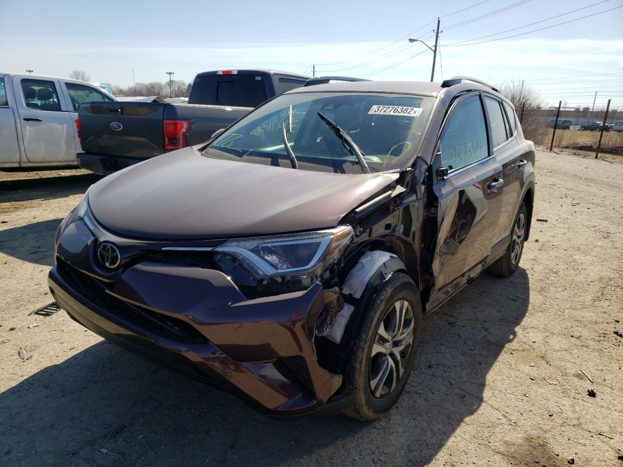 Photo 2 from auction – 2017 TOYOTA RAV4 LE with VIN 2T3BFREV4HW607672