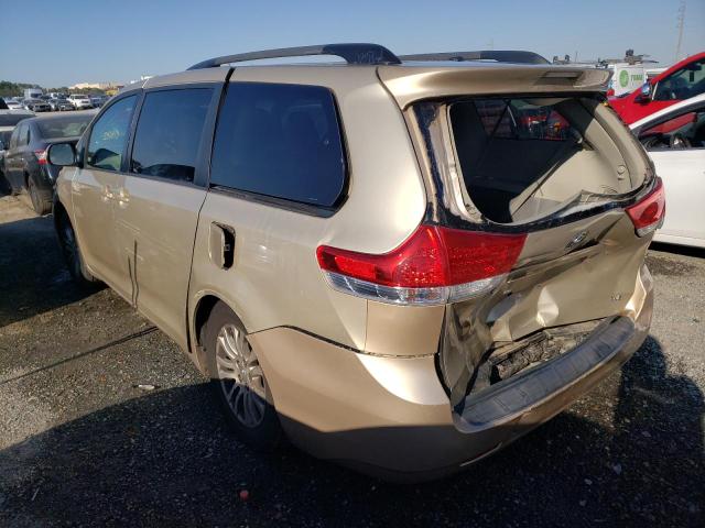 Photo 3 from auction – 2014 TOYOTA SIENNA XLE with VIN 5TDYK3DC7ES445679