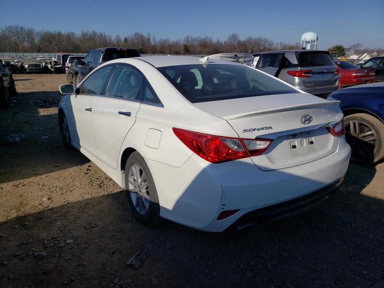 Photo 3 from auction – 2014 HYUNDAI SONATA SE with VIN 5NPEC4AC0EH827441