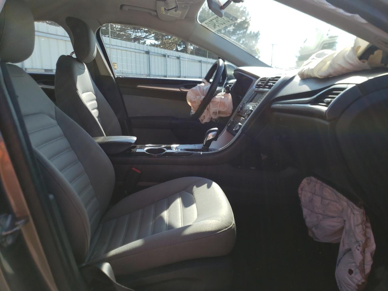 Photo 5 from auction – 2013 FORD FUSION S with VIN 3FA6P0G71DR264087