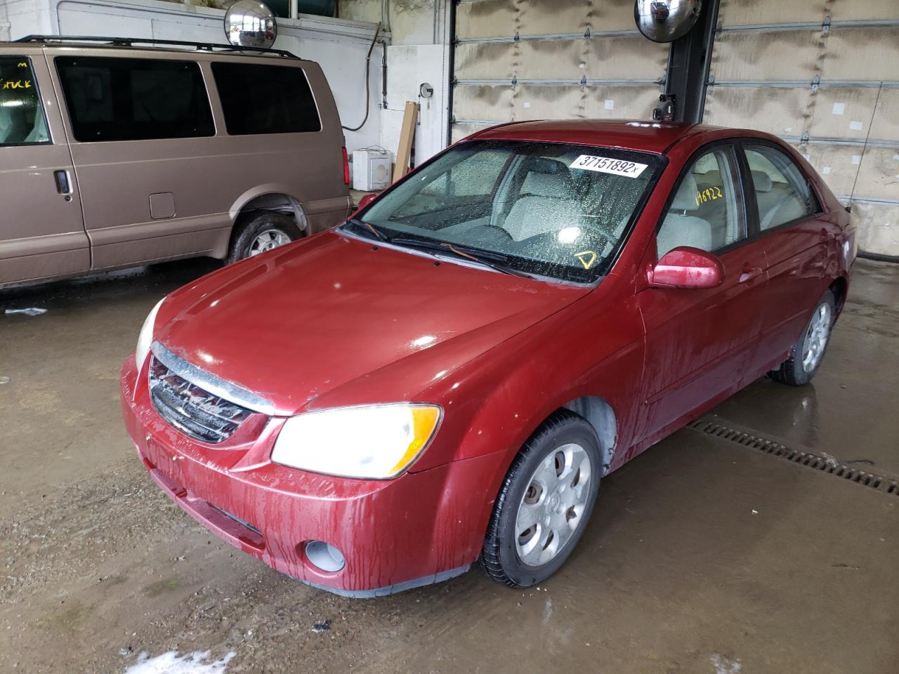Photo 2 from auction – 2005 KIA SPECTRA LX with VIN KNAFE121455173163