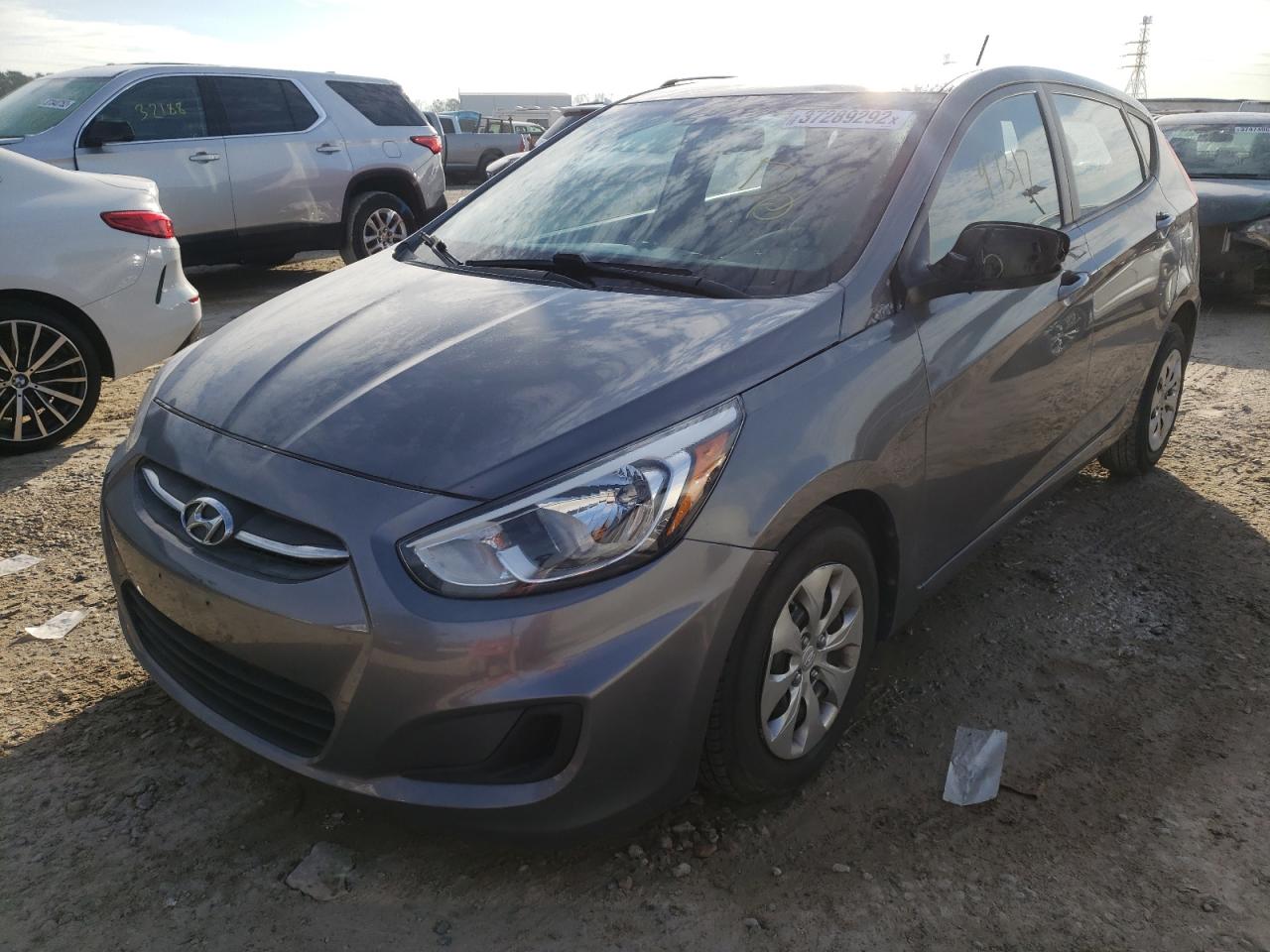 Photo 2 from auction – 2016 HYUNDAI ACCENT SE with VIN KMHCT5AE7GU261121