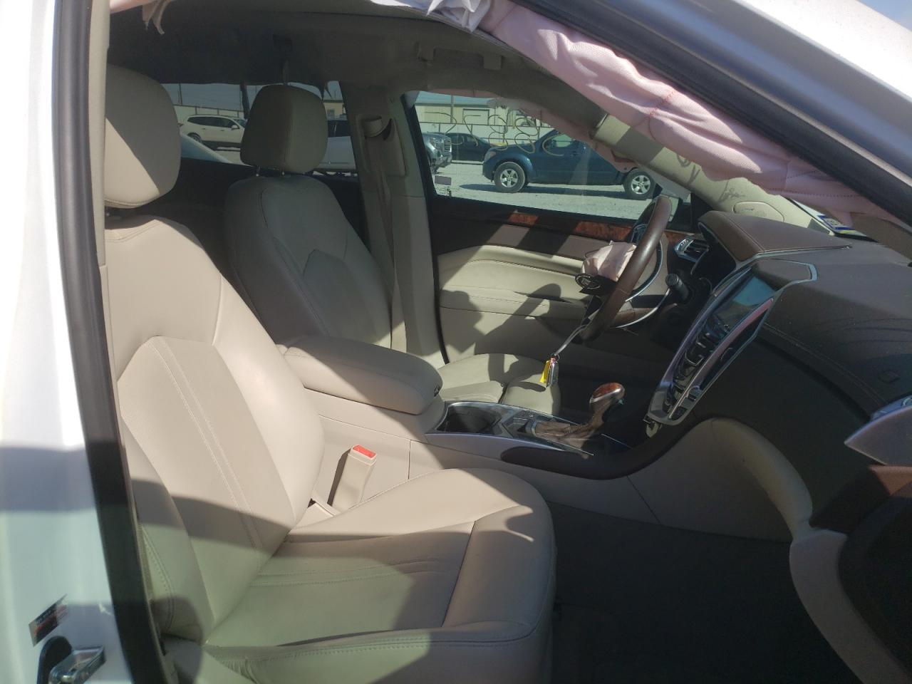 Photo 5 from auction – 2016 CADILLAC SRX PREMIU with VIN 3GYFNDE33GS529445