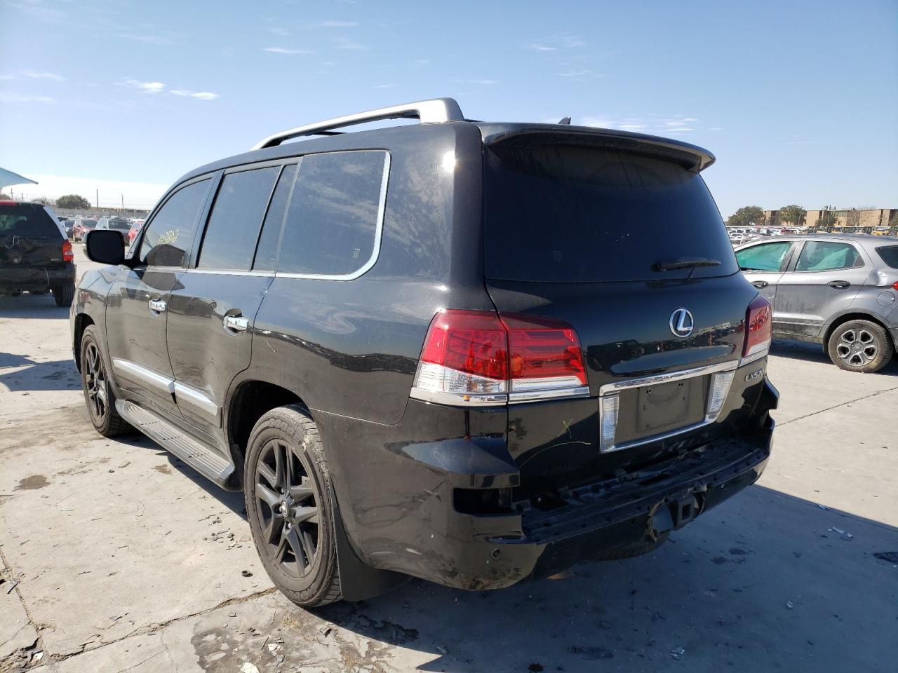 Photo 3 from auction – 2014 LEXUS LX 570 with VIN JTJHY7AX4E4154868