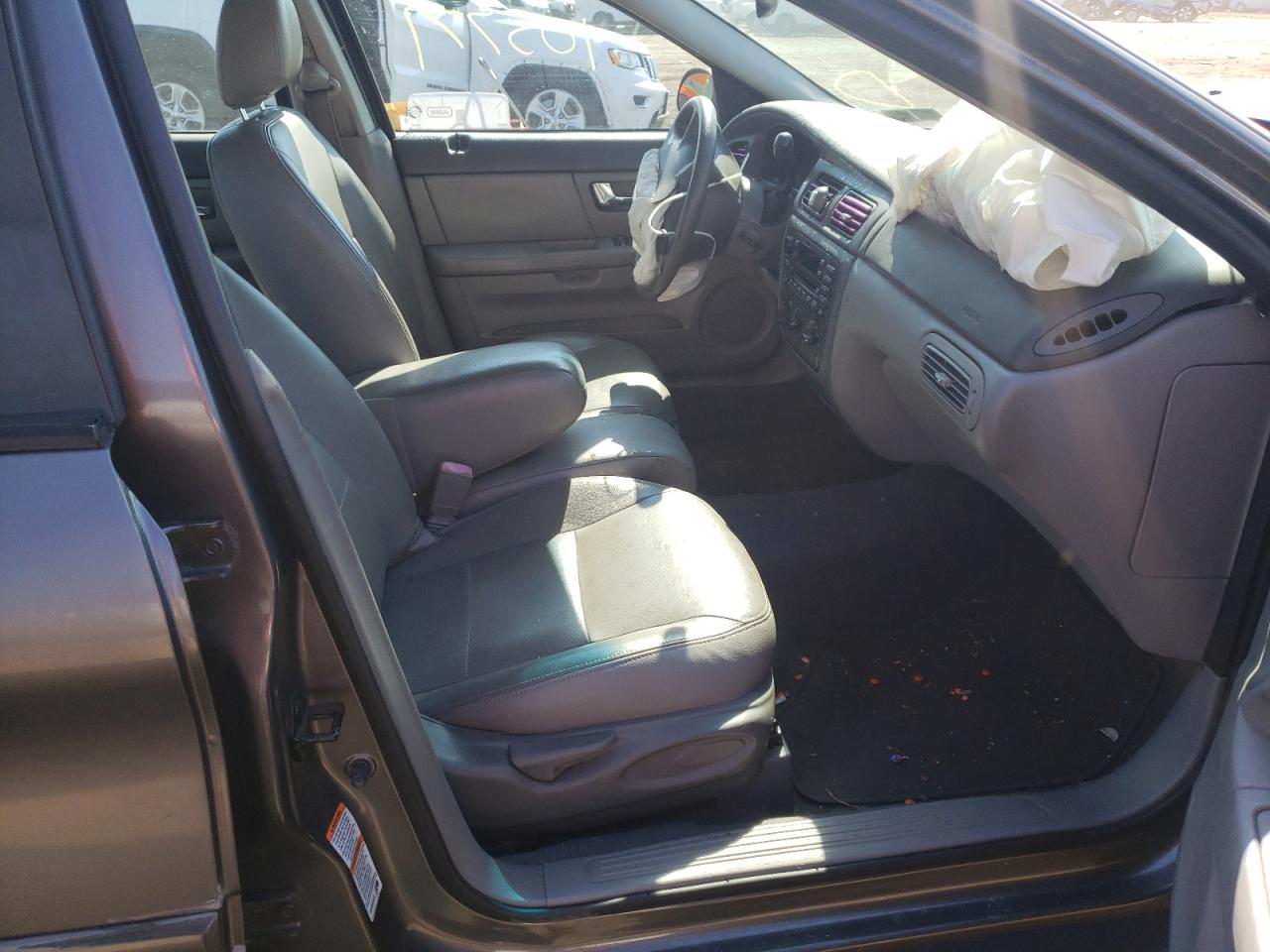 Photo 5 from auction – 2003 FORD TAURUS SES with VIN 1FAHP55U73G153581