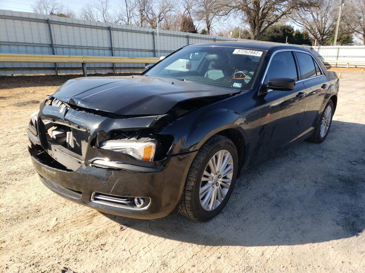 Photo 2 from auction – 2013 CHRYSLER 300 with VIN 2C3CCARG3DH553452