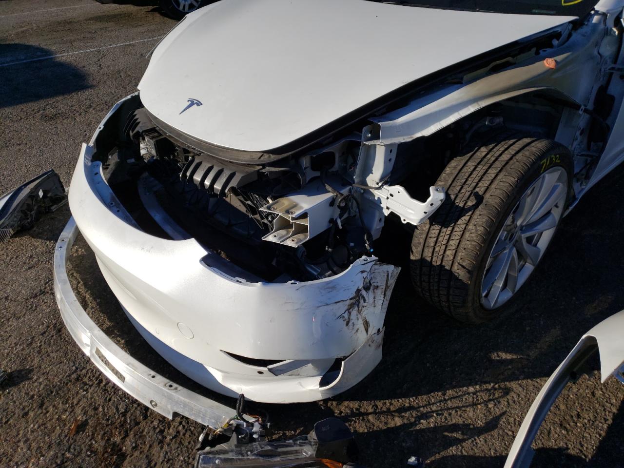 Photo 9 from auction – 2019 TESLA MODEL 3 with VIN 5YJ3E1EB9KF437093
