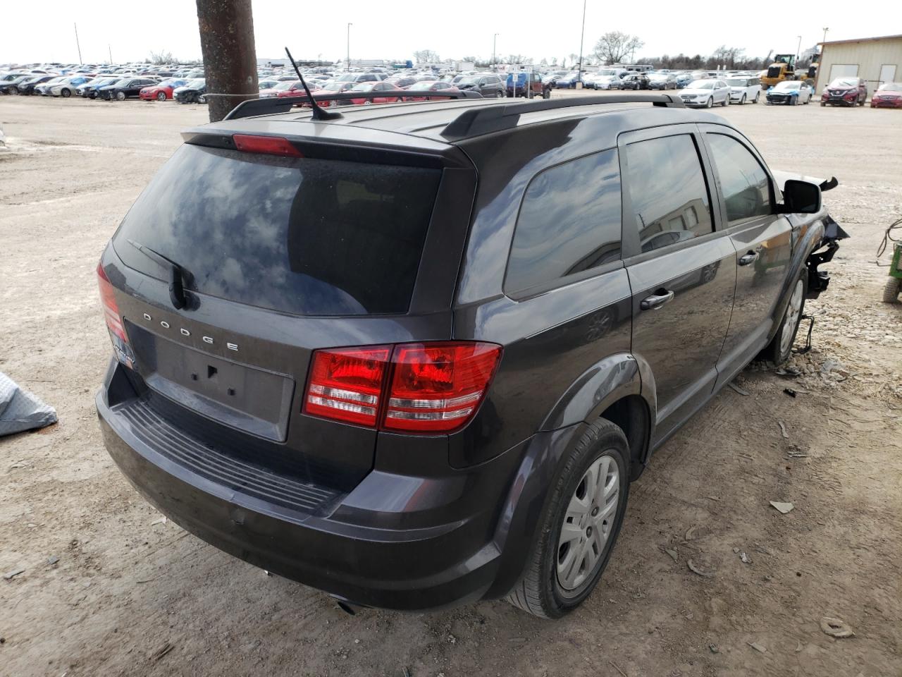 Photo 4 from auction – 2016 DODGE JOURNEY SE with VIN 3C4PDCAB5GT103061