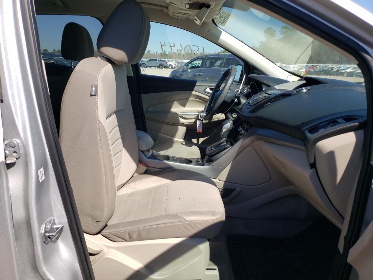 Photo 5 from auction – 2015 FORD ESCAPE SE with VIN 1FMCU0GX2FUA53994