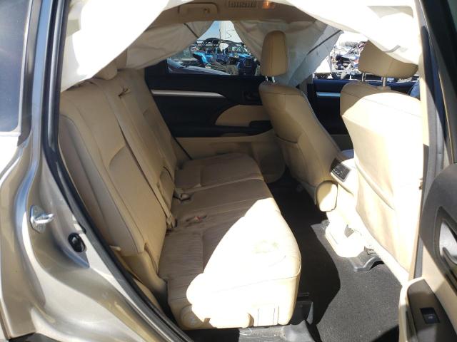 Photo 6 from auction – 2015 TOYOTA HIGHLANDER with VIN 5TDBKRFH1FS220001
