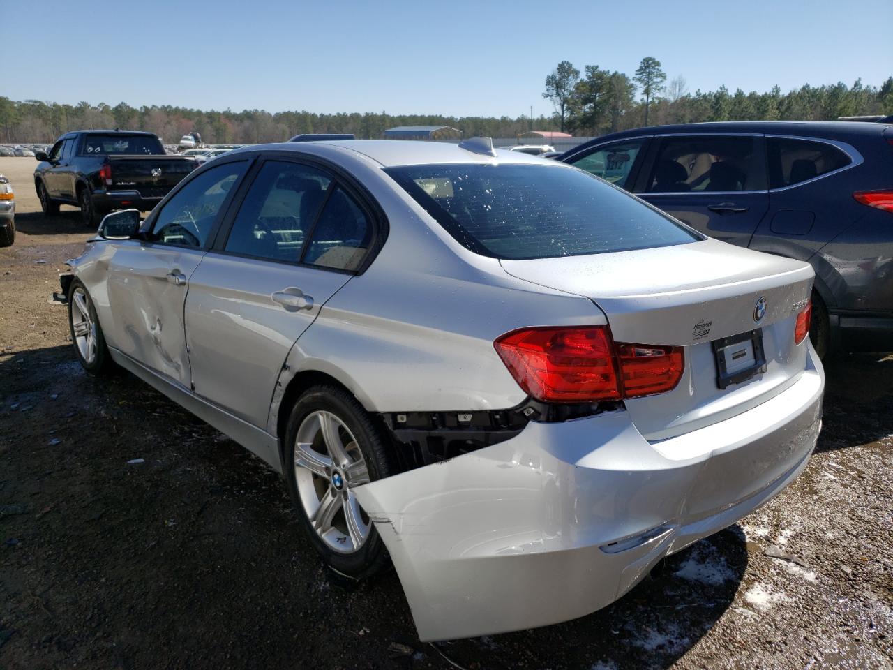 Photo 3 from auction – 2014 BMW 320 I with VIN WBA3B1G59ENS79101