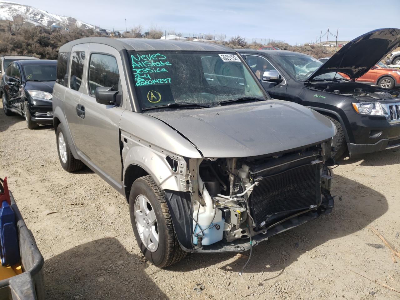 HONDA ELEMENT EX 2003 with VIN 5J6YH28653L047375 - Photo from auction