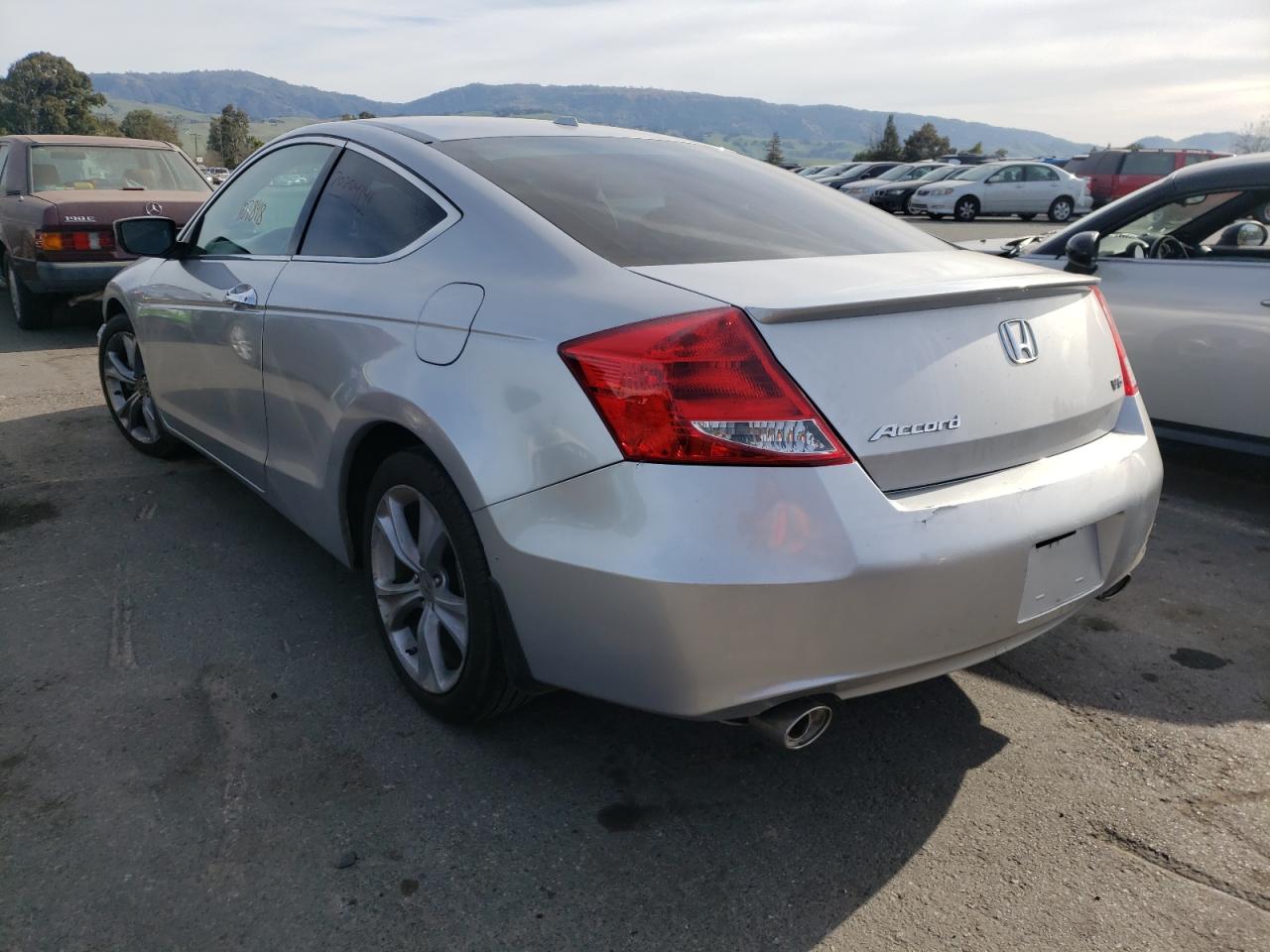 Photo 3 from auction – 2011 HONDA ACCORD EXL with VIN 1HGCS2B89BA008909