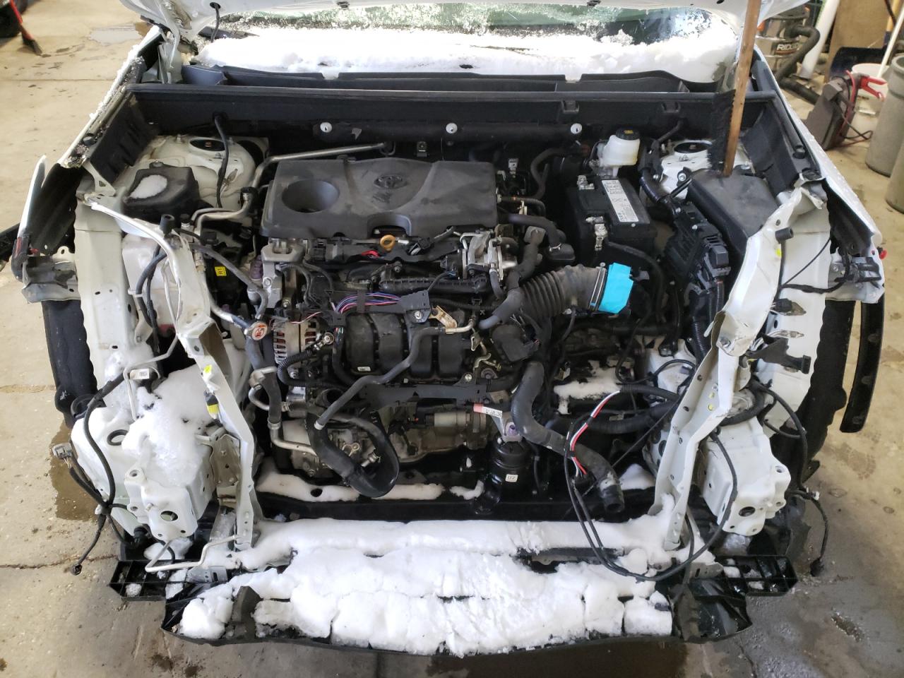 Photo 7 from auction – 2019 TOYOTA RAV4 LE with VIN 2T3B1RFV7KC037950