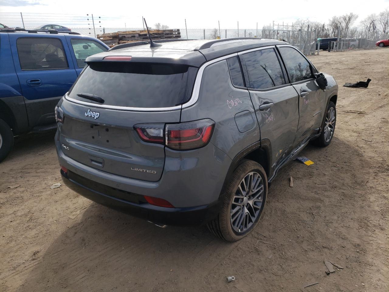 Фото 4 с аукциона – 2022 JEEP COMPASS LI с VIN 3C4NJDCB8NT117360