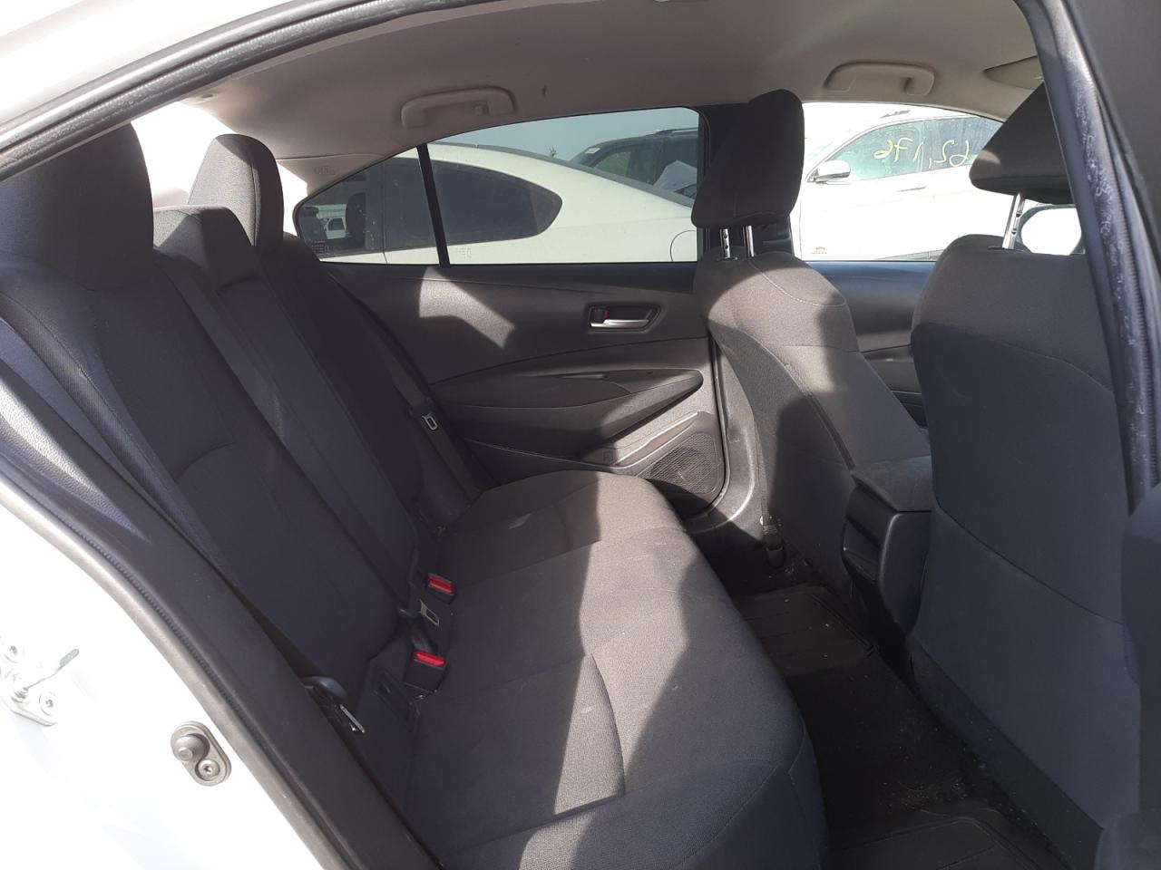 Photo 6 from auction – 2020 TOYOTA COROLLA LE with VIN JTDEPRAE4LJ046512