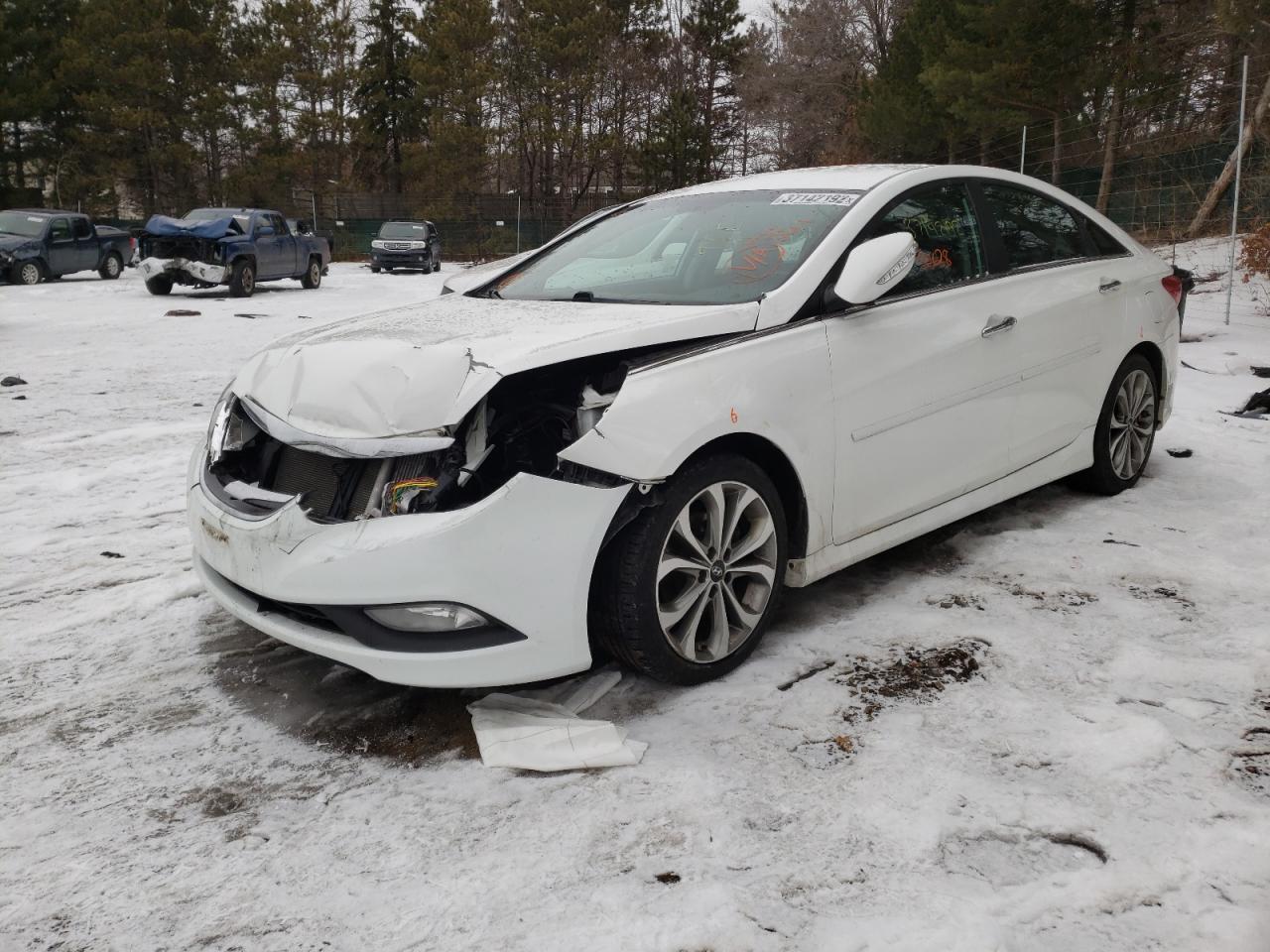 Photo 2 from auction – 2014 HYUNDAI SONATA SE with VIN 5NPEC4AB8EH857195