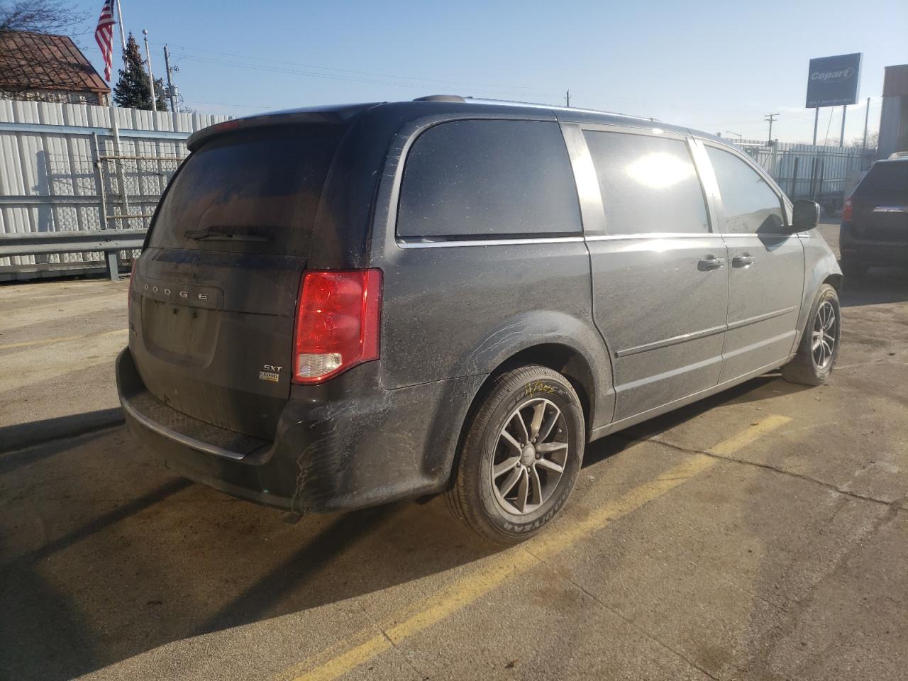 Photo 4 from auction – 2016 DODGE GRAND CARA with VIN 2C4RDGCGXGR136648