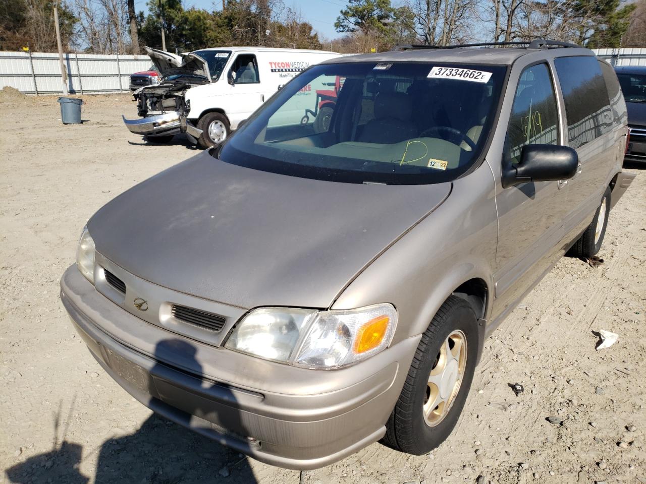 Photo 2 from auction – 2000 OLDSMOBILE SILHOUETTE with VIN 1GHDX03E0YD200363